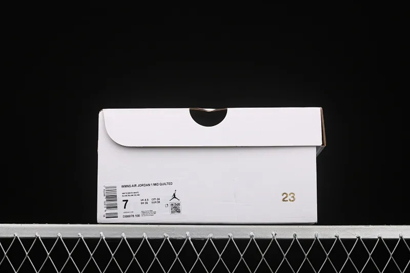 All Categories Air Jordan Jordan Series Basketball Shoes Air Jordan 1 Mid Air Jordan 1 Mid "Quilted White" AJ1 Joe 1 White Diamond "Little Chanel" Mid-top Versatile Casual Sports Shoes DB6078-100